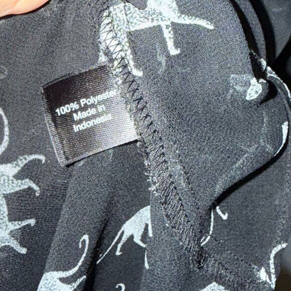 Lane Bryant sheer cheetah print hidden button split back blouse Size 26/28 EUC - Picture 5 of 7